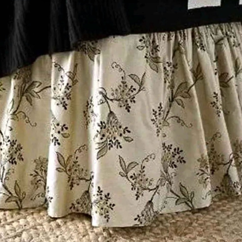 Ralph Lauren Plage D’or Floral Queen Bedskirt